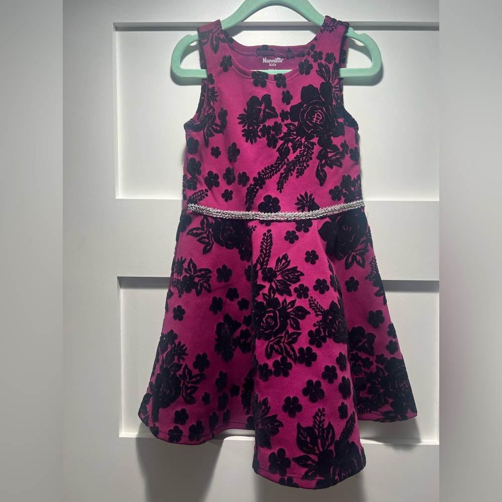 Nannette Kids Velvet Floral Dress Fuchsia Black Size 5 Party Holiday